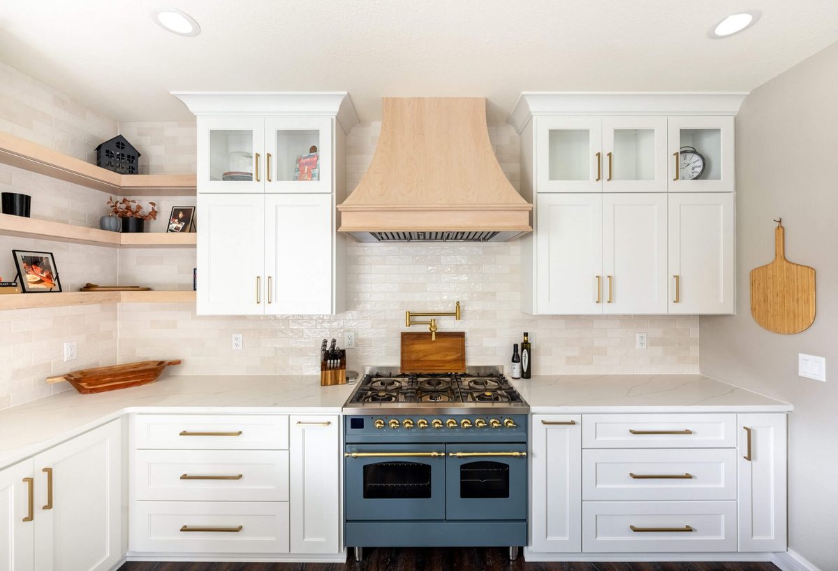 Statement range wall with custom hood