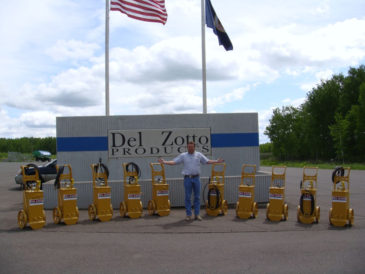 Del Zotto form oil sprayer in use on the plant floor