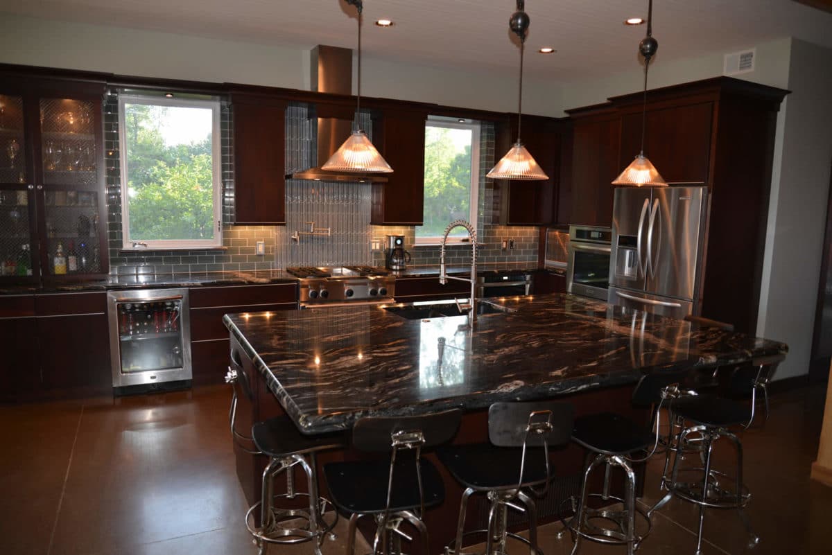Granite countertop fabricated by Granite Works