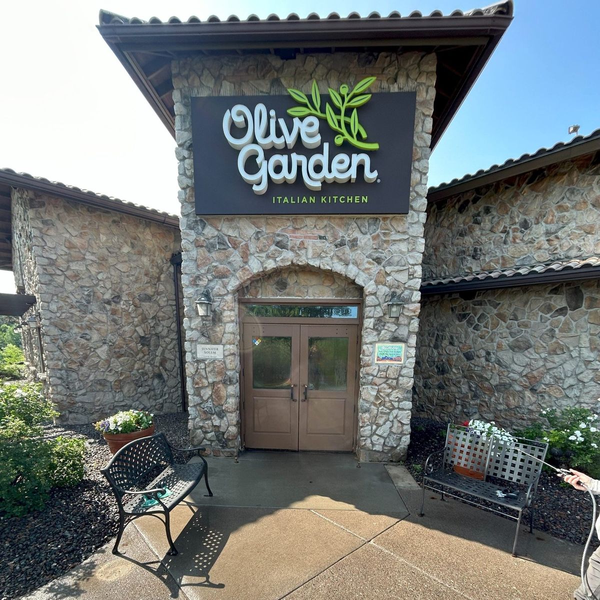 Restaurant entrance patio after cleaning
