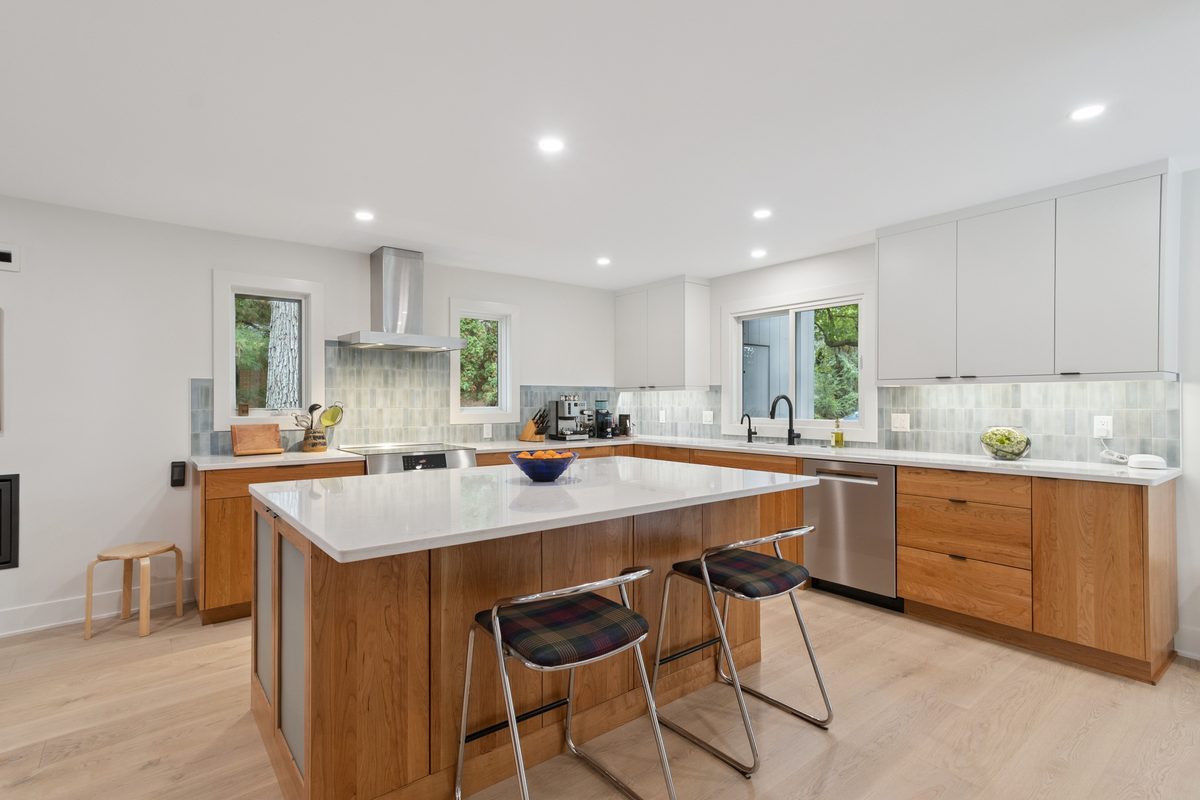 Custom kitchen with large island, Chelsea MI
